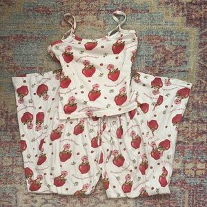 Strawberry shortcake sleep set